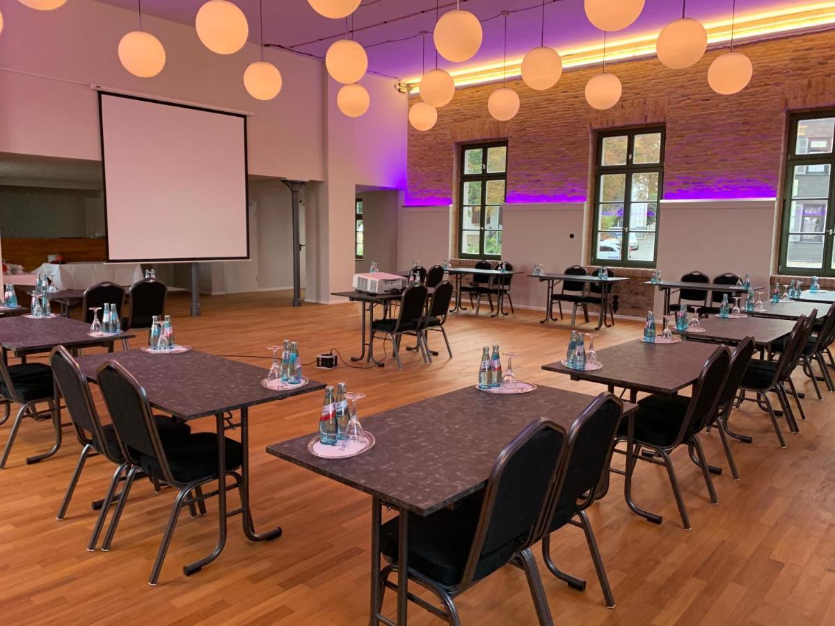 Hotel Schoene Aussicht Frankfurt am Main Ngoại thất bức ảnh