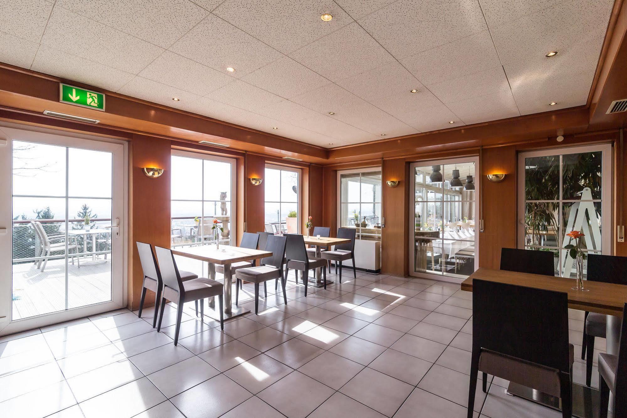 Hotel Schoene Aussicht Frankfurt am Main Ngoại thất bức ảnh